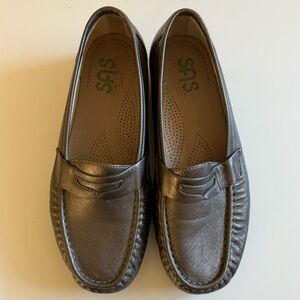 SAS WINK Tripad Comfort Leather Metallic Pewter Gray Penny Loafers